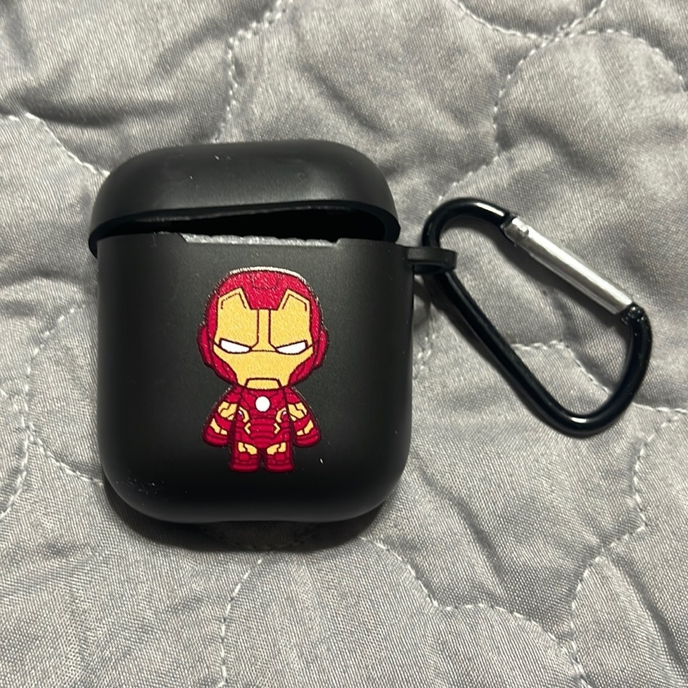 New graphic airpod case